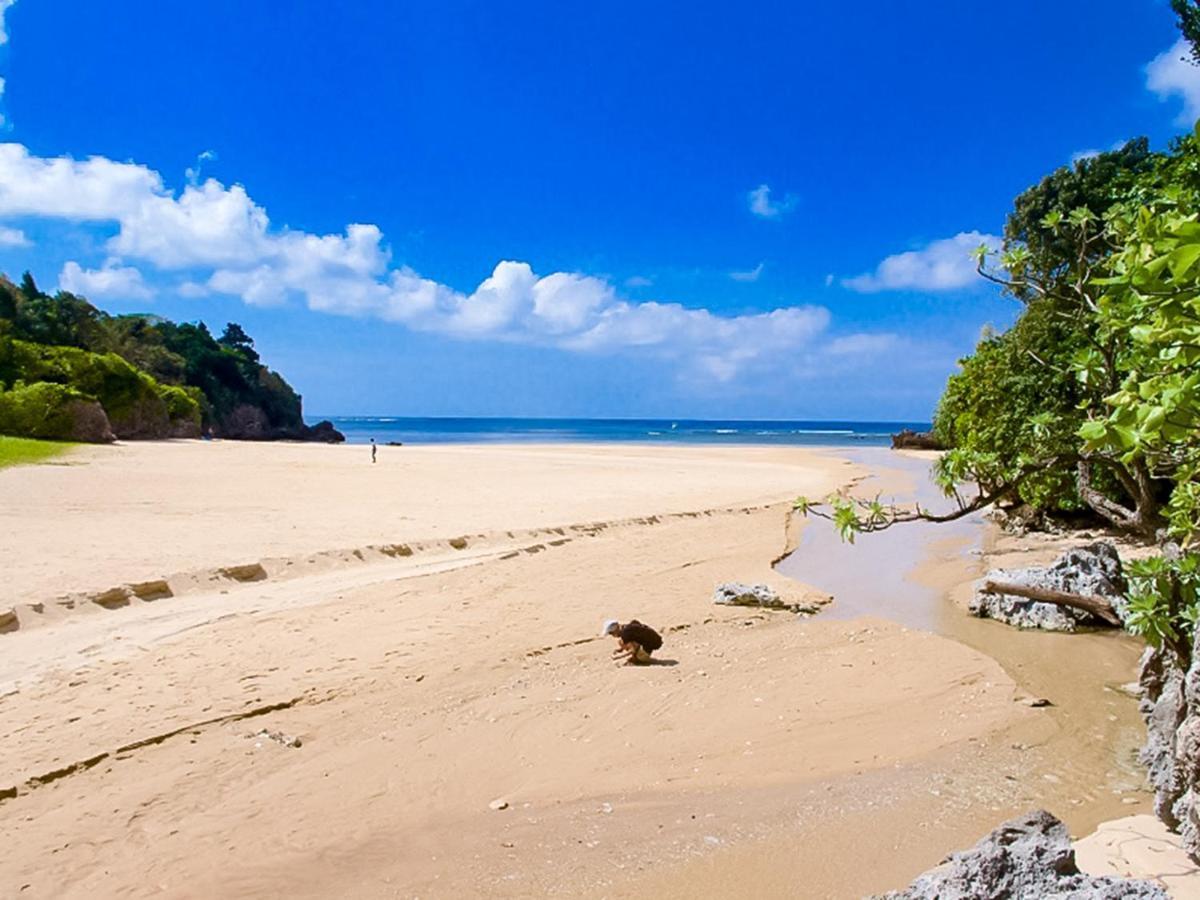 Asobibase Yamabare-House Hotel Ishigaki  ภายนอก รูปภาพ