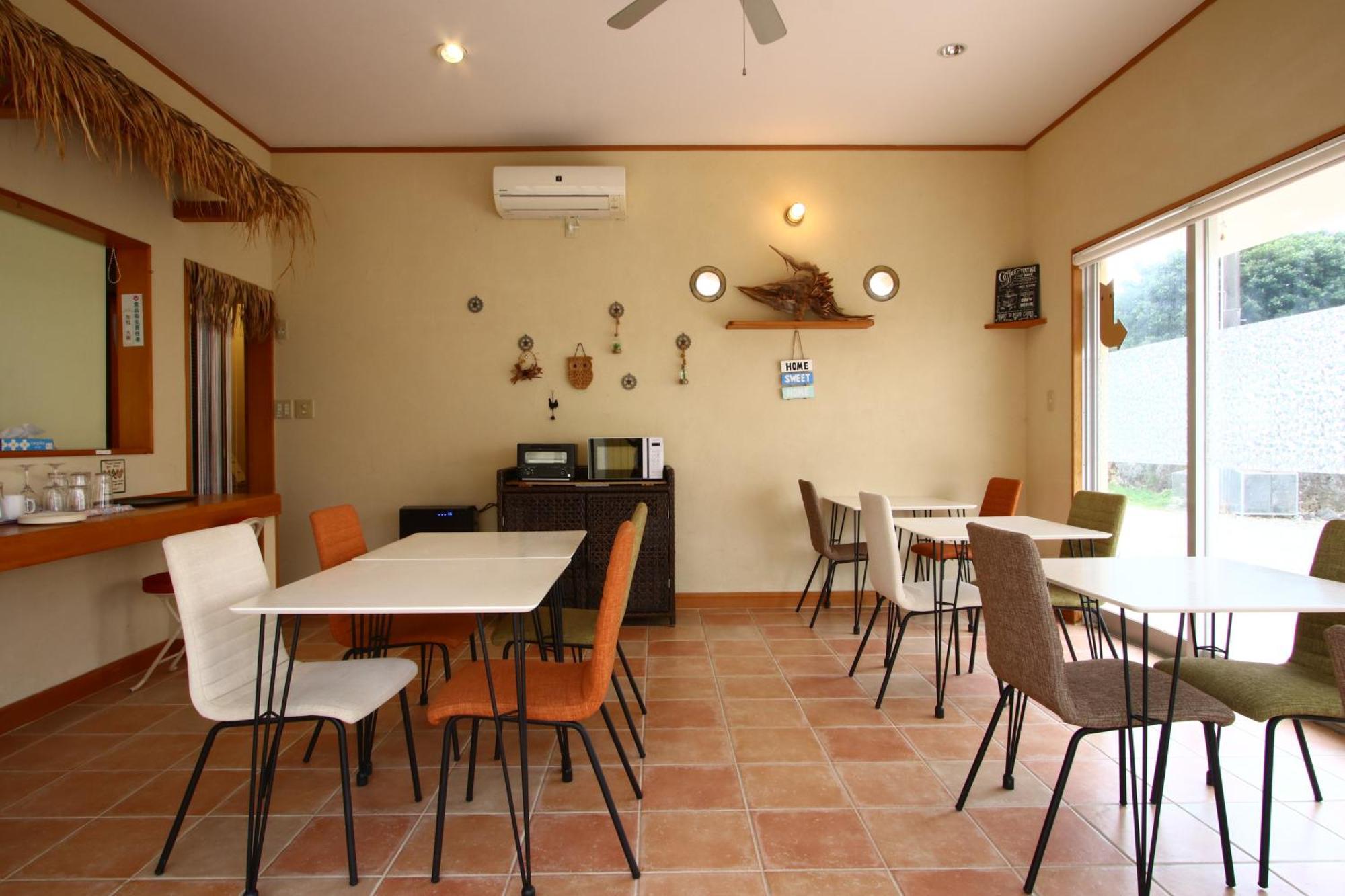 Asobibase Yamabare-House Hotel Ishigaki  ภายนอก รูปภาพ