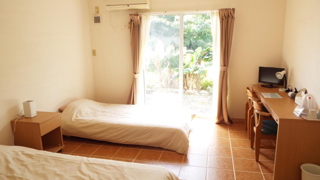 Asobibase Yamabare-House Hotel Ishigaki  ภายนอก รูปภาพ