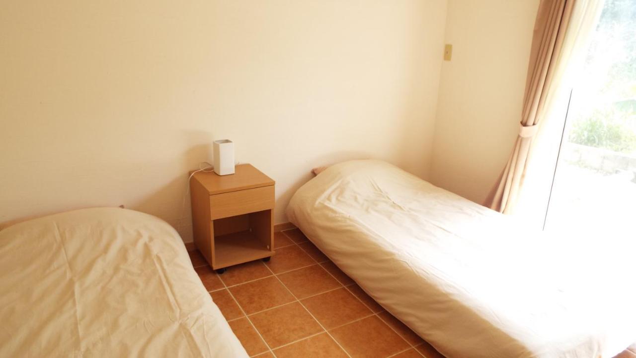 Asobibase Yamabare-House Hotel Ishigaki  ภายนอก รูปภาพ